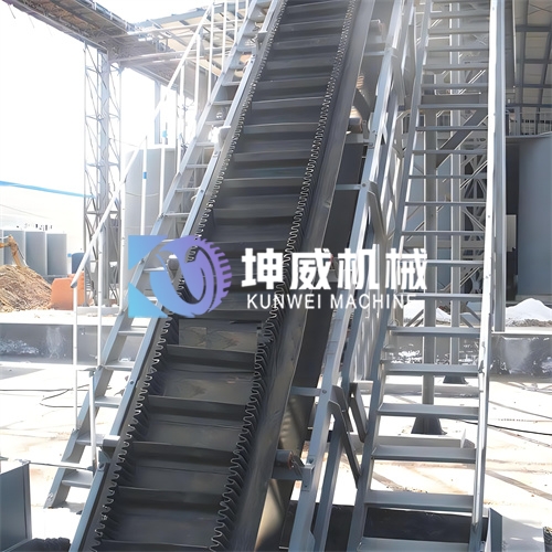 南京大傾角皮帶輸送機現場(chǎng)案例