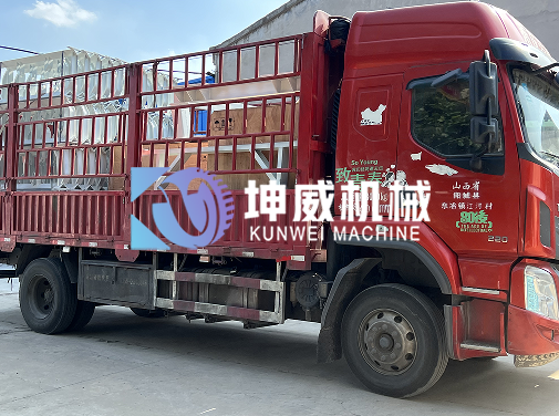 湖北恩施平皮帶機發(fā)貨現場(chǎng)
