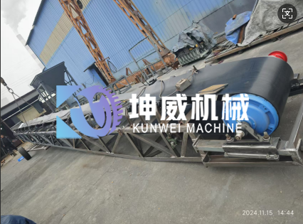 成都定制移動(dòng)皮帶輸送機發(fā)貨